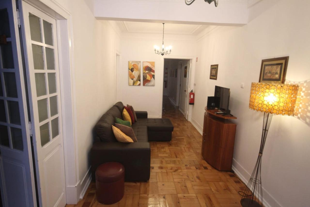 Antique M1 R1 - Amazing Double Room With Shared Bathroom In Marques Pombal Lisbona Esterno foto