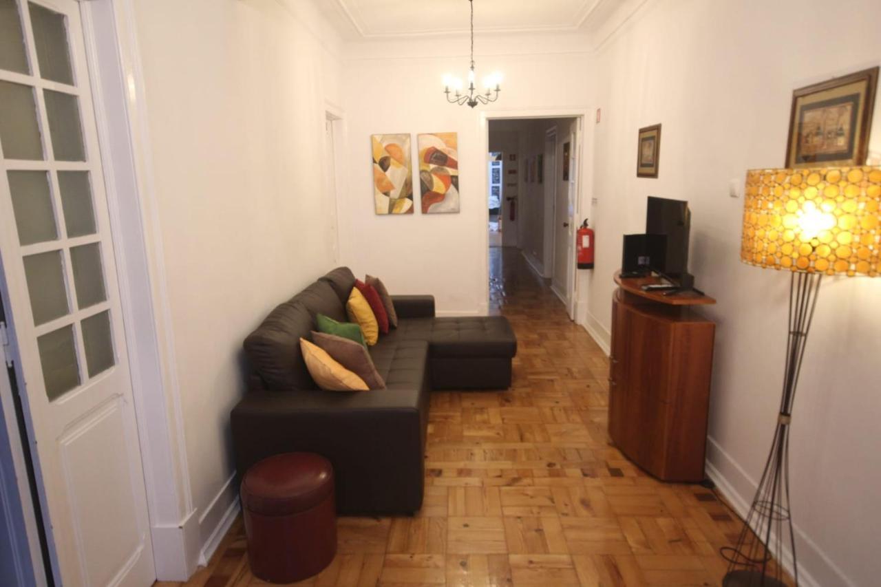 Antique M1 R1 - Amazing Double Room With Shared Bathroom In Marques Pombal Lisbona Esterno foto