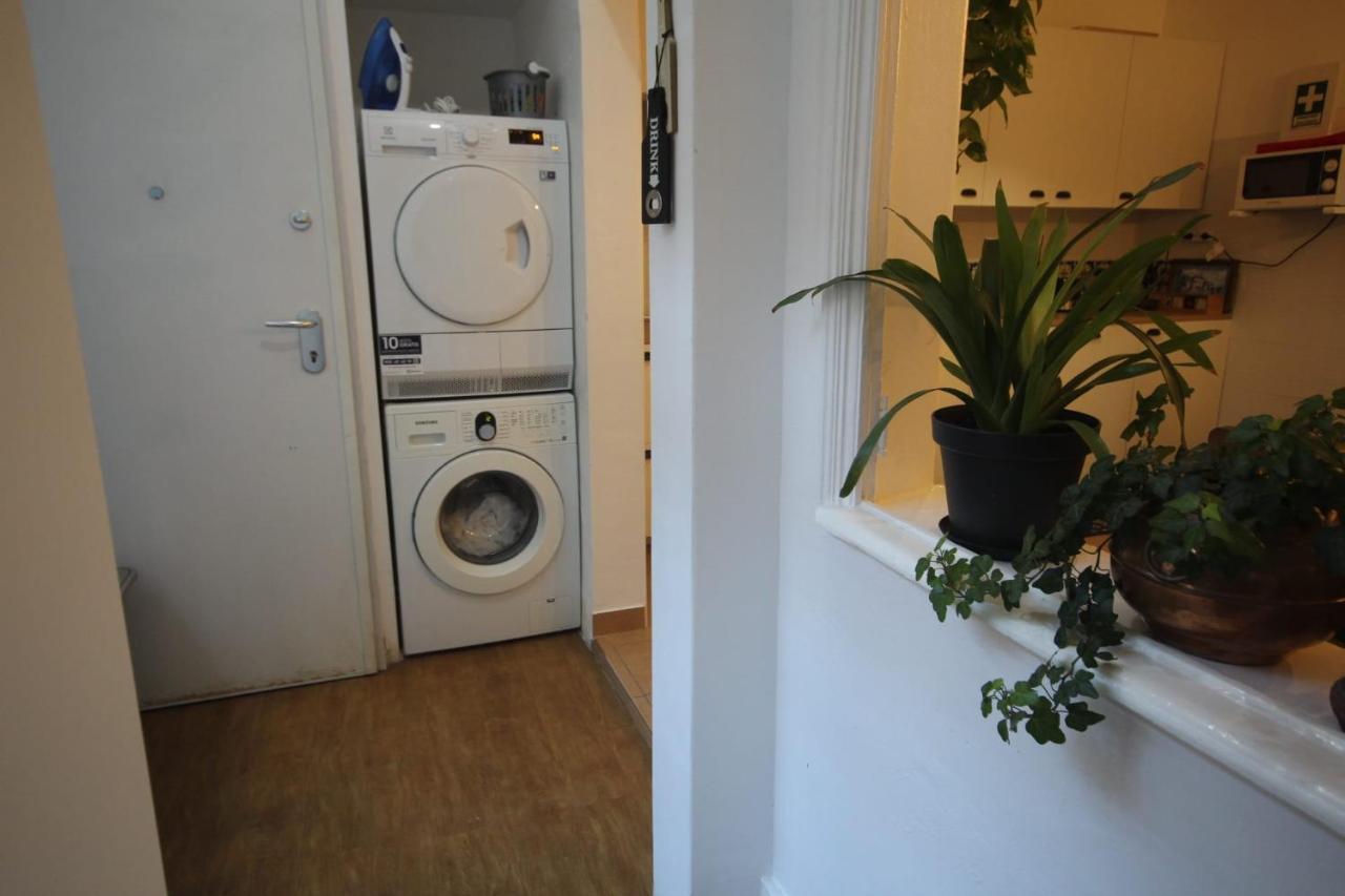 Antique M1 R1 - Amazing Double Room With Shared Bathroom In Marques Pombal Lisbona Esterno foto